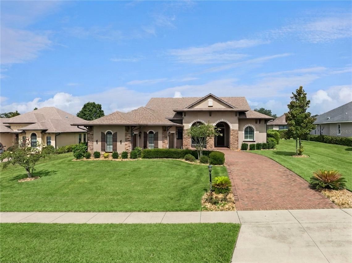 39513 Hillrise Ln., Lady Lake, FL 32159