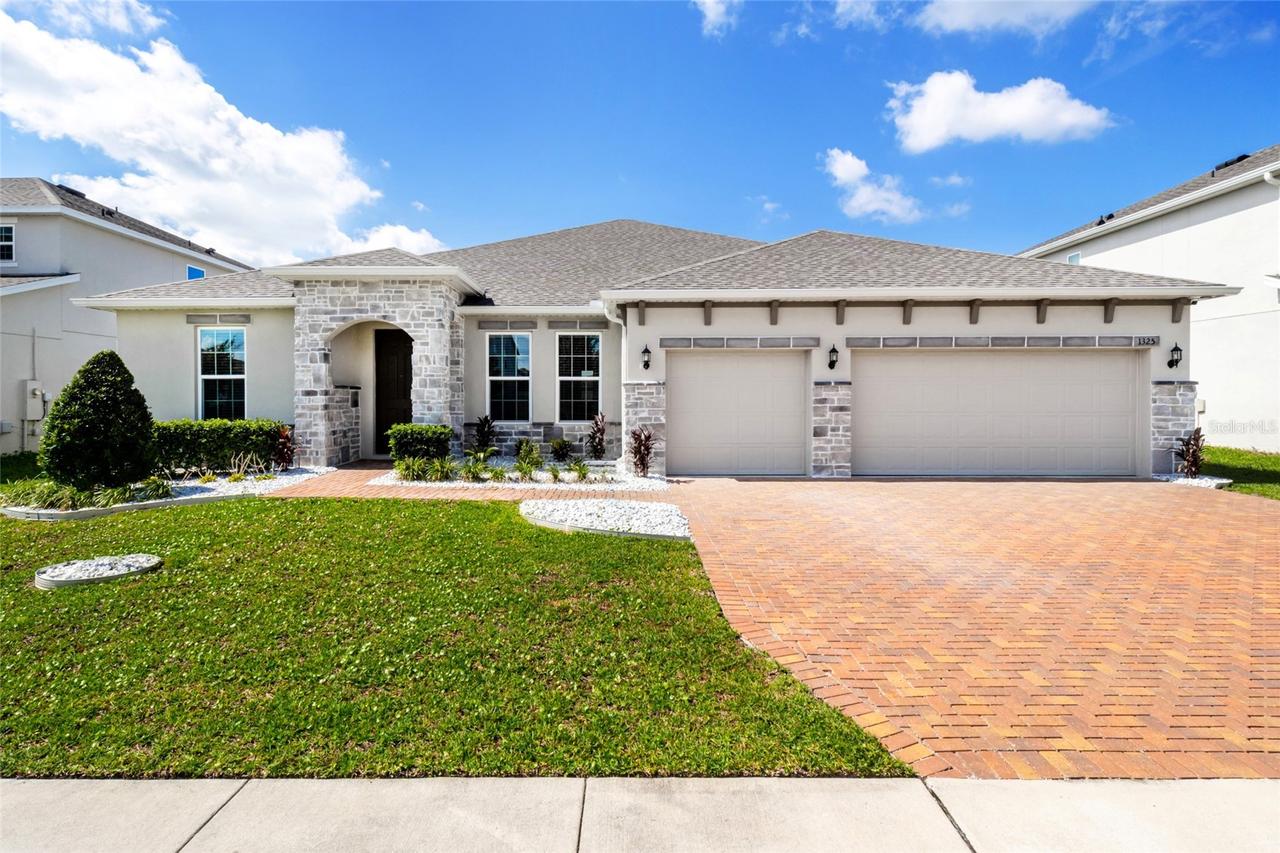1325 Blarney St., Clermont, FL 34715