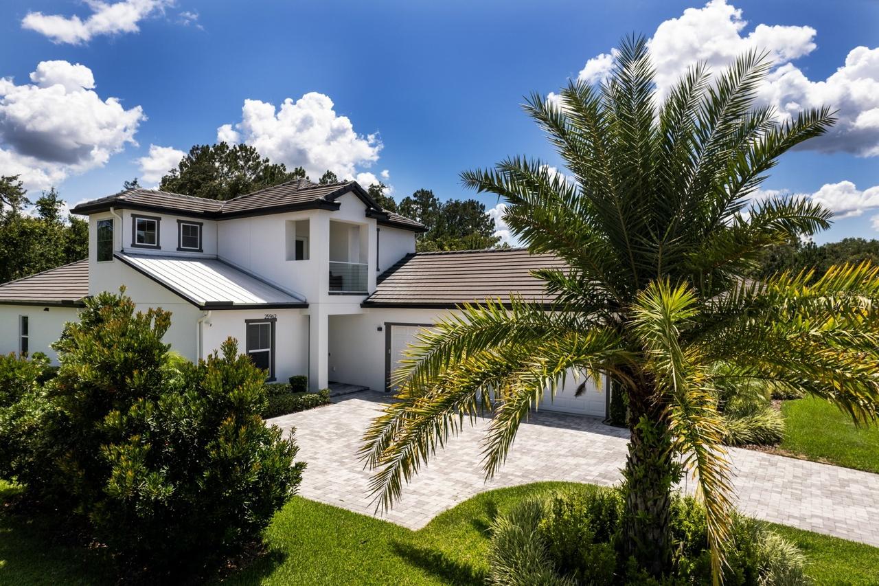 25962 High Hampton Cir., Sorrento, FL 32776