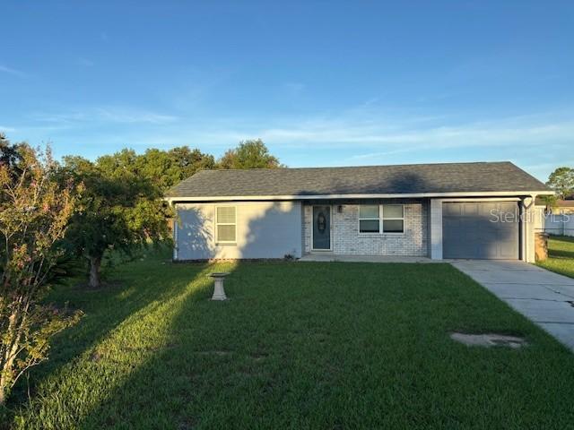 13233 Grand Terrace Dr., Grand Island, FL 32735