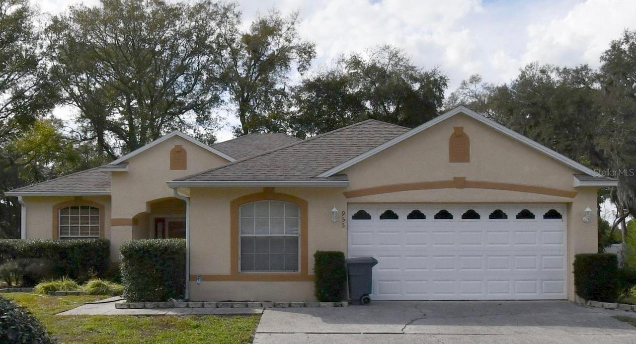 955 Moonluster Dr., Casselberry, FL 32707