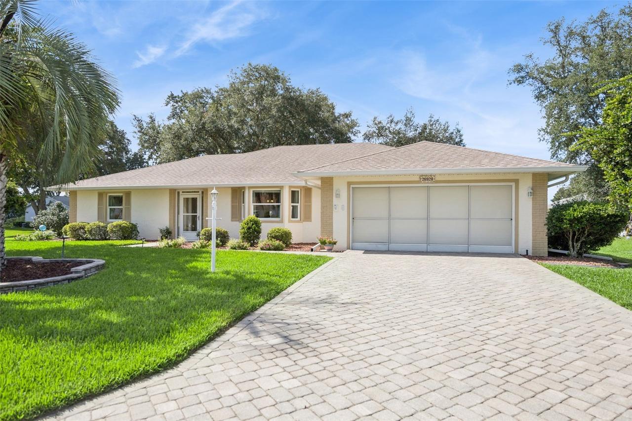 26920 Racquet Cir., Leesburg, FL 34748