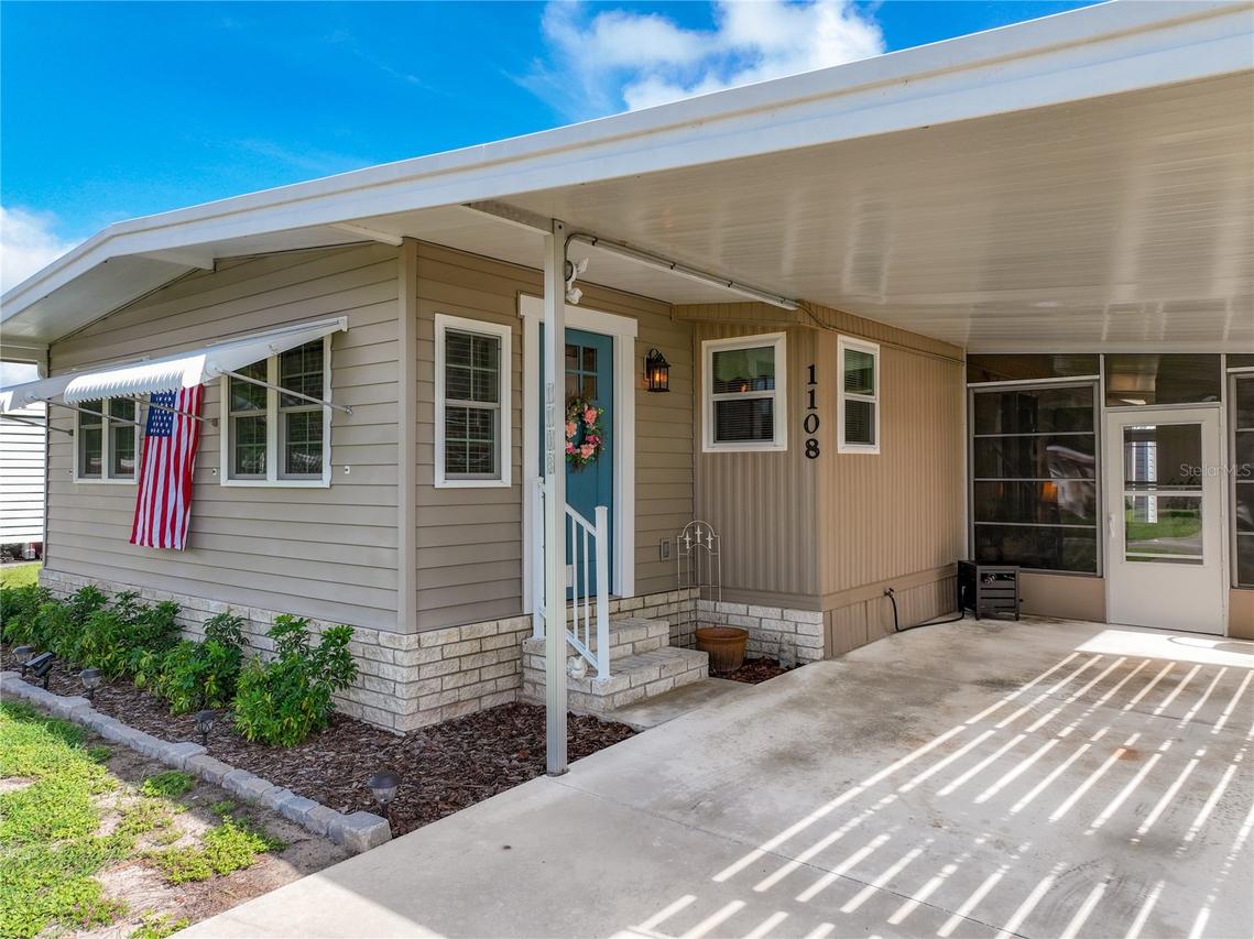 1108 Nassau Cir., Tavares, FL 32778