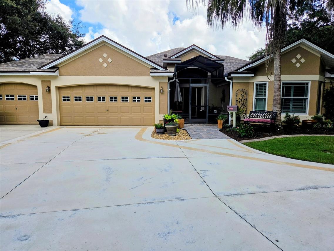1251 Alabama Ave., Lady Lake, FL 32159