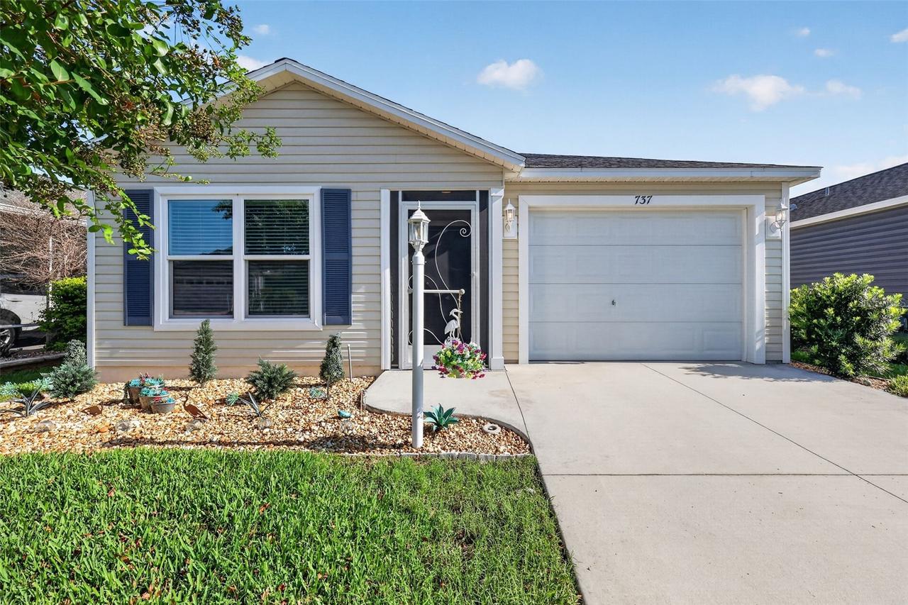 737 Louise Ln., The Villages, FL 32163