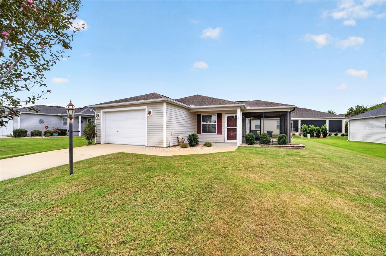 3437 Greenacres Ter., The Villages, FL 32163