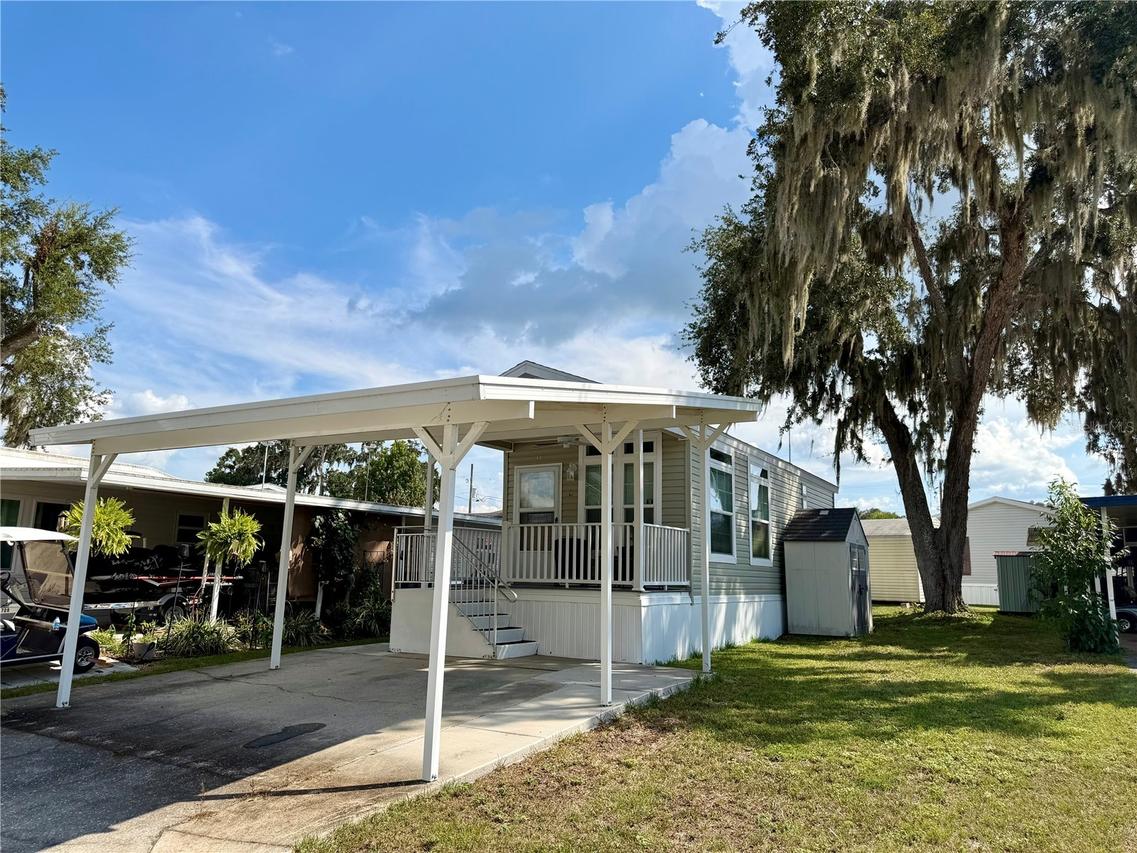 699 Cindi Ave., Leesburg, FL 34788