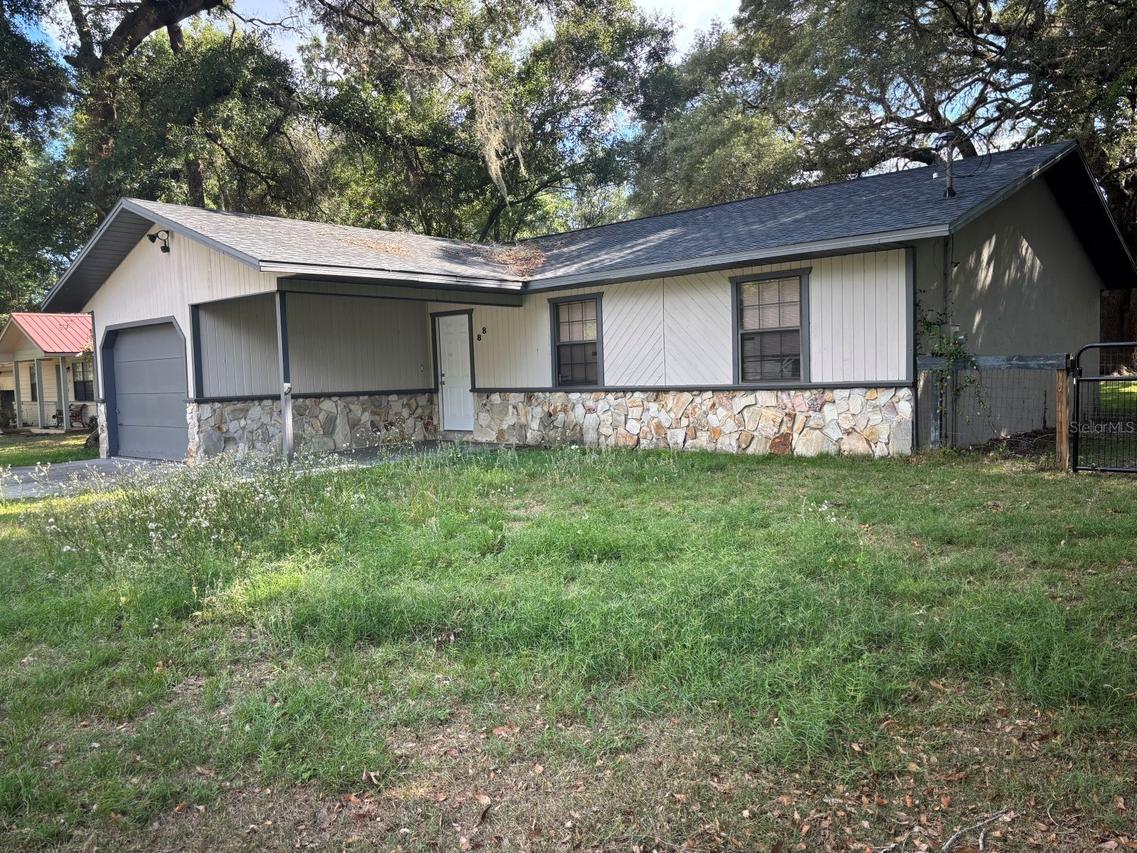 88 Cedar Rd., Ocala, FL 34472