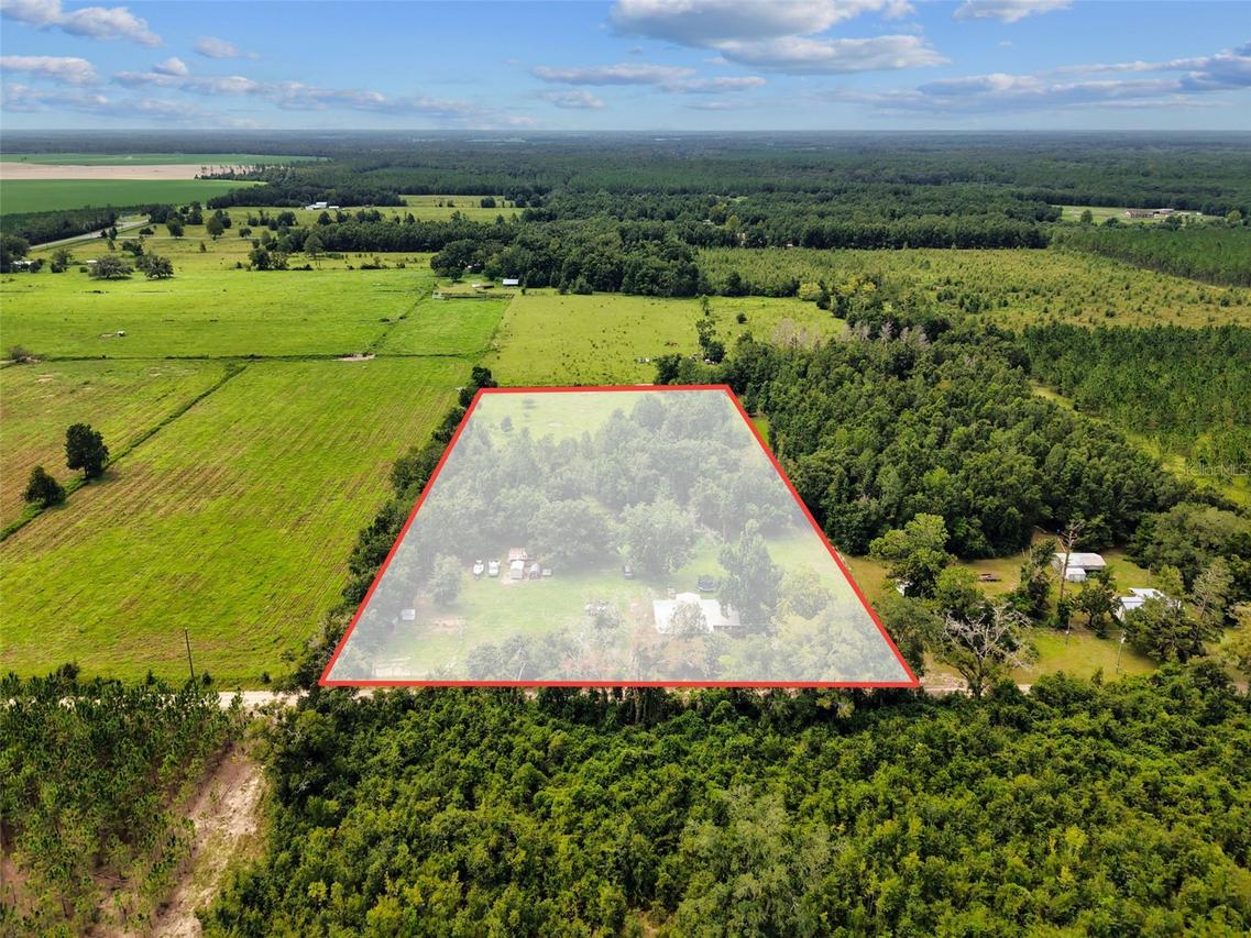 15518 192nd St., O'brien, FL 32071