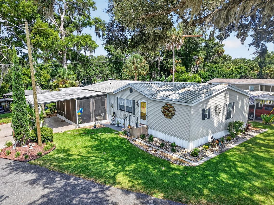 704 Kimberly Ave., Leesburg, FL 34788
