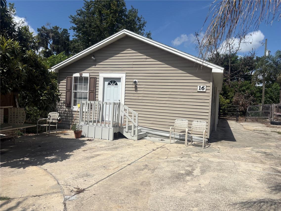 16 N Christiana Ave., Apopka, FL 32703