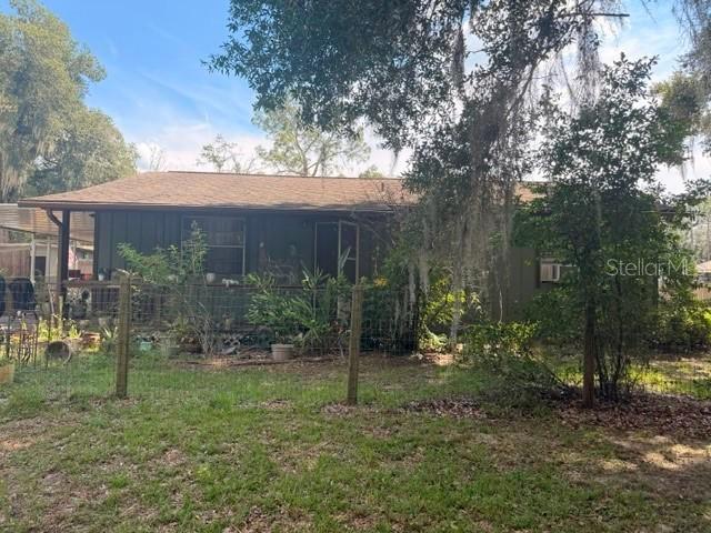 40950 W 9th St., Umatilla, FL 32784