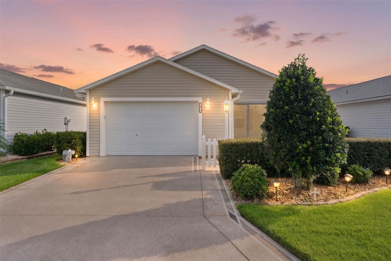 1479 Olympia St., The Villages, FL 32163