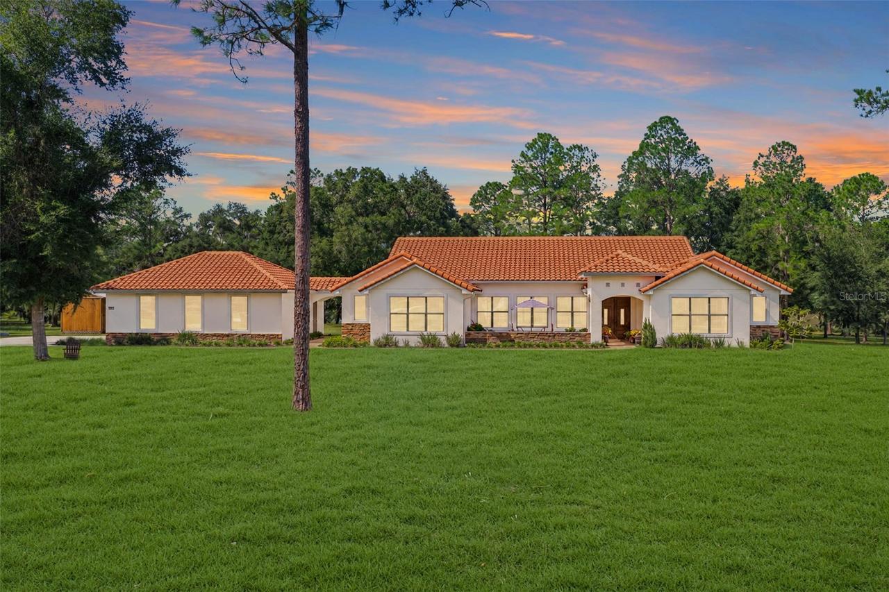 24871 Bonsmara Dr., Groveland, FL 34736