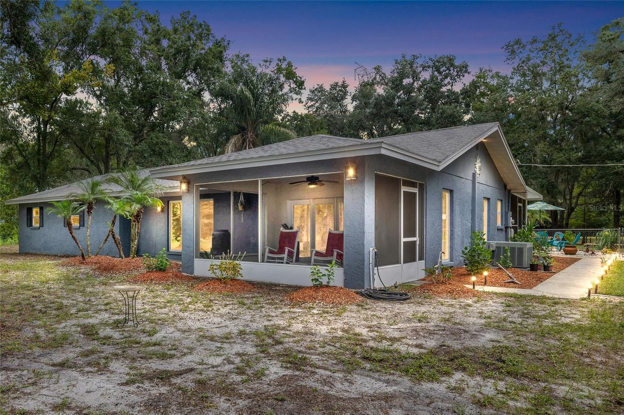 7402 W Knights Griffin Rd., Plant City, FL 33565