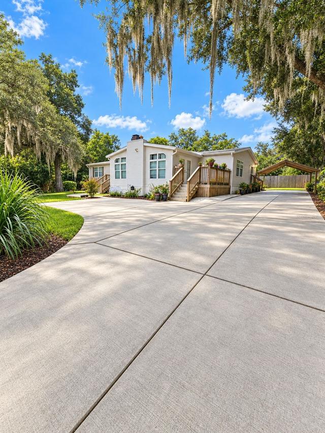 16800 SE 249th Ter., Umatilla, FL 32784