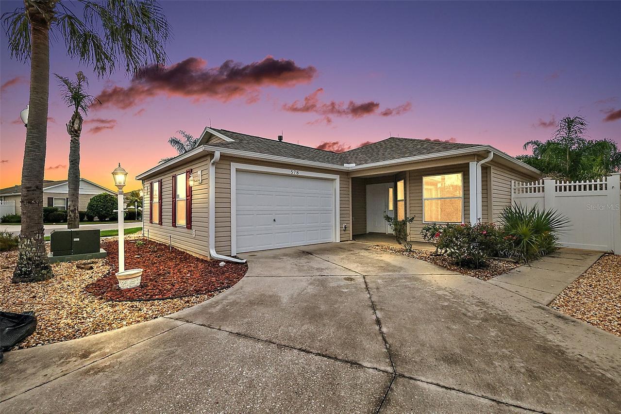 578 Statesburg St., The Villages, FL 32162