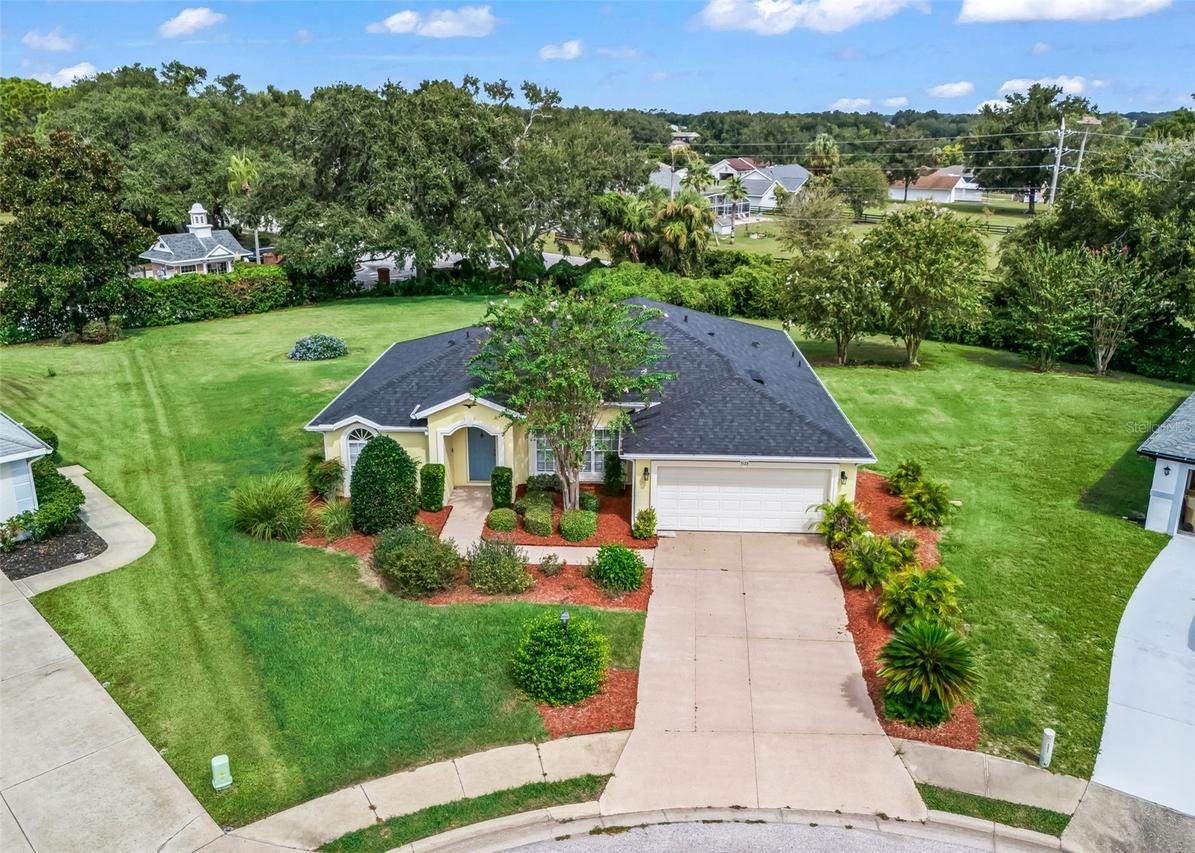 5123 Grove Manor, Lady Lake, FL 32159