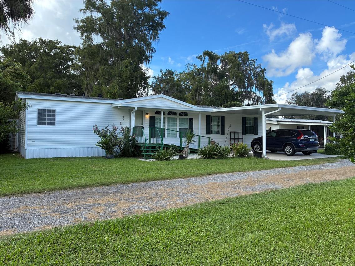 457 NW 5th Rd., Lake Panasoffkee, FL 33538