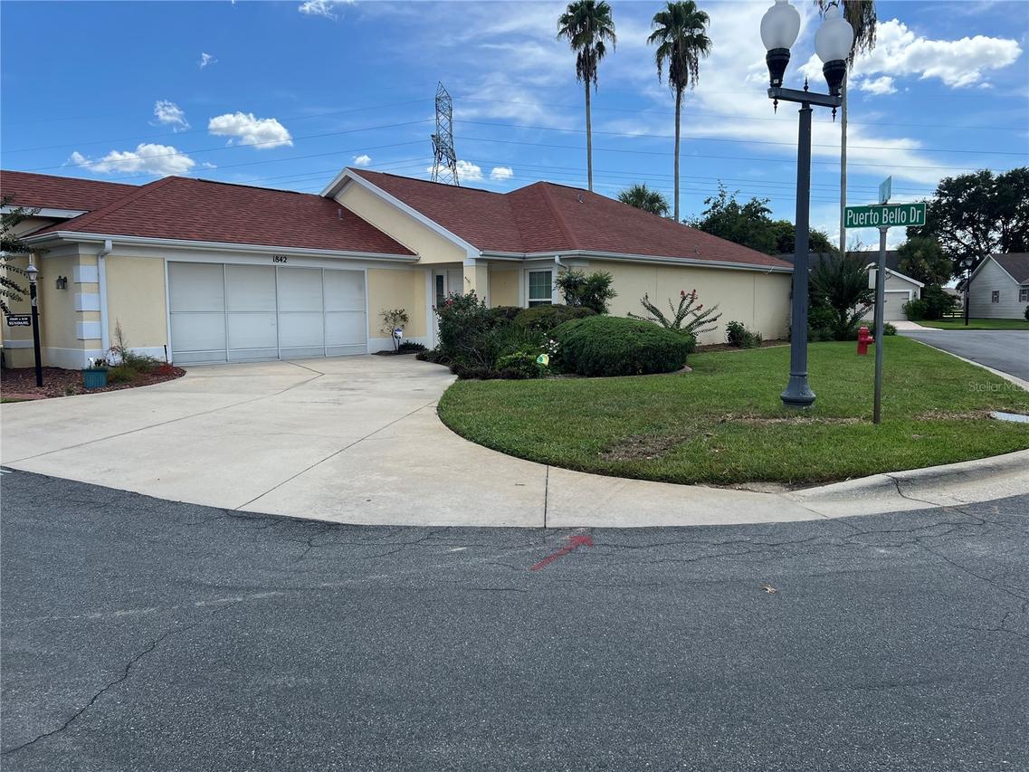 1842 Puerto Bello Dr., The Villages, FL 32159
