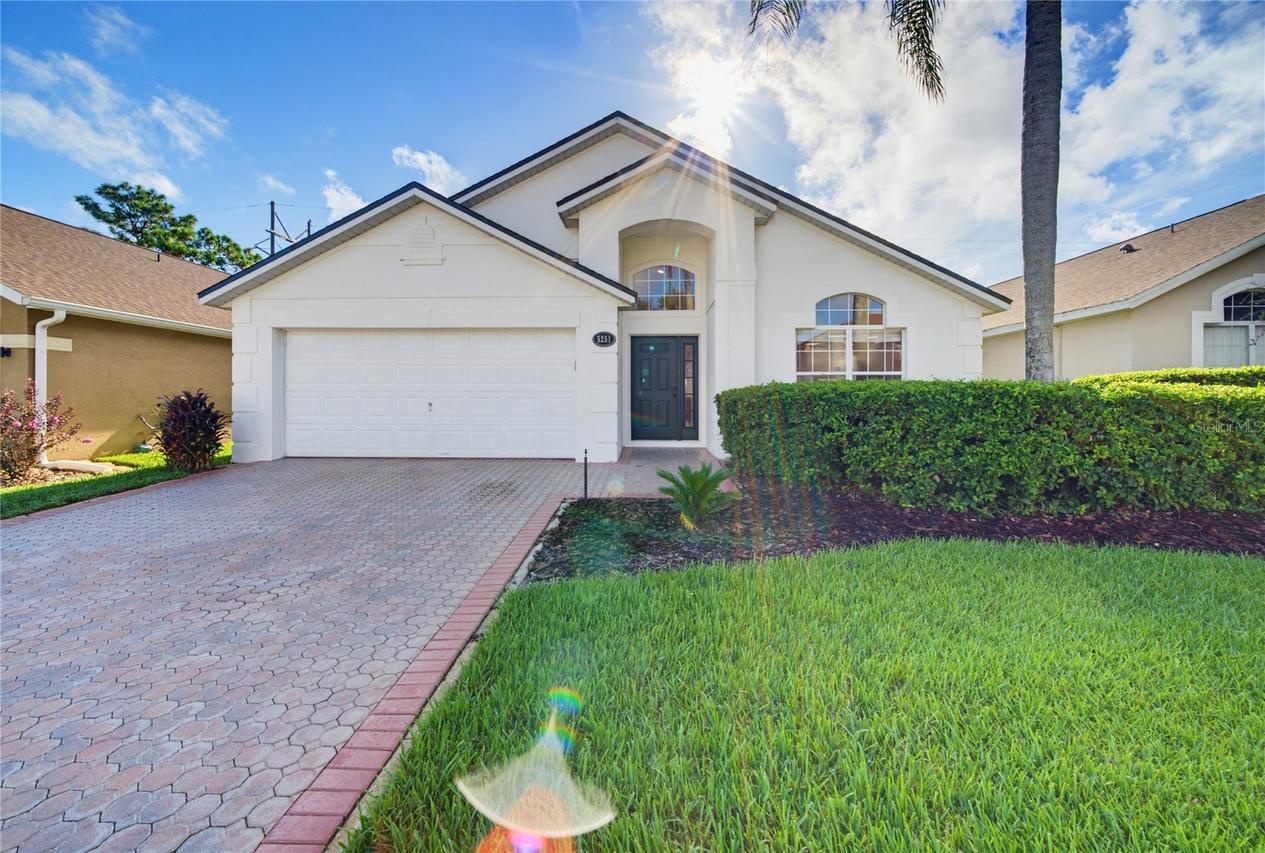 5251 Los Palma Vista Dr., Orlando, FL 32837