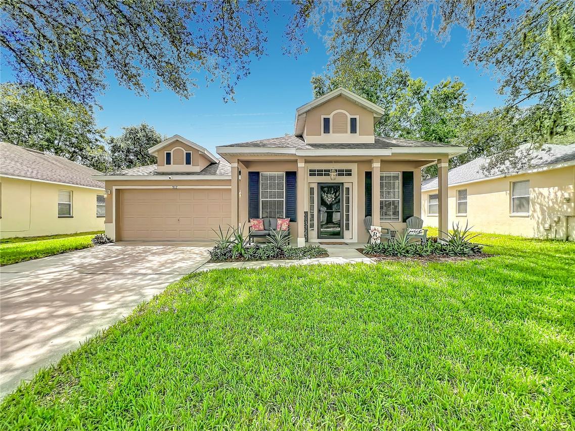 912 Magnolia Blossom Ct., Apopka, FL 32712