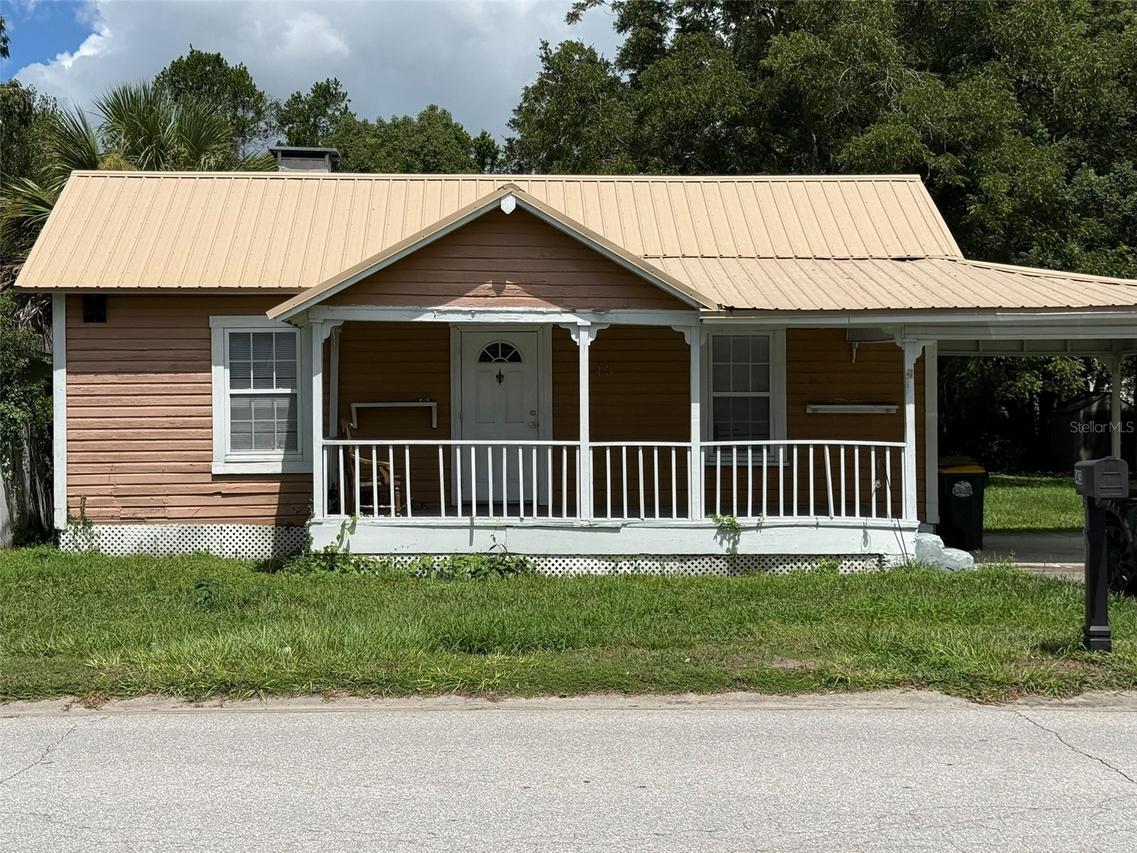 143 Bulldog Ln., Umatilla, FL 32784