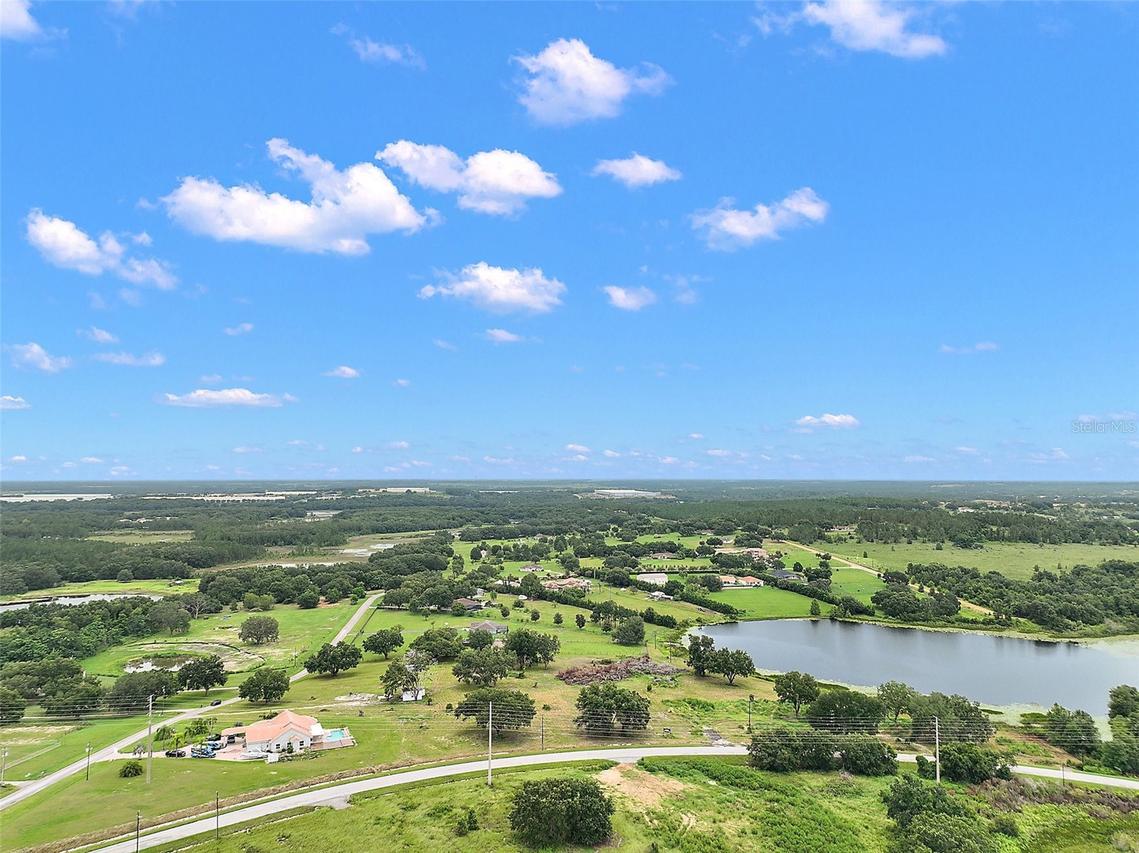 Coralwood Ln, Groveland, FL 34736