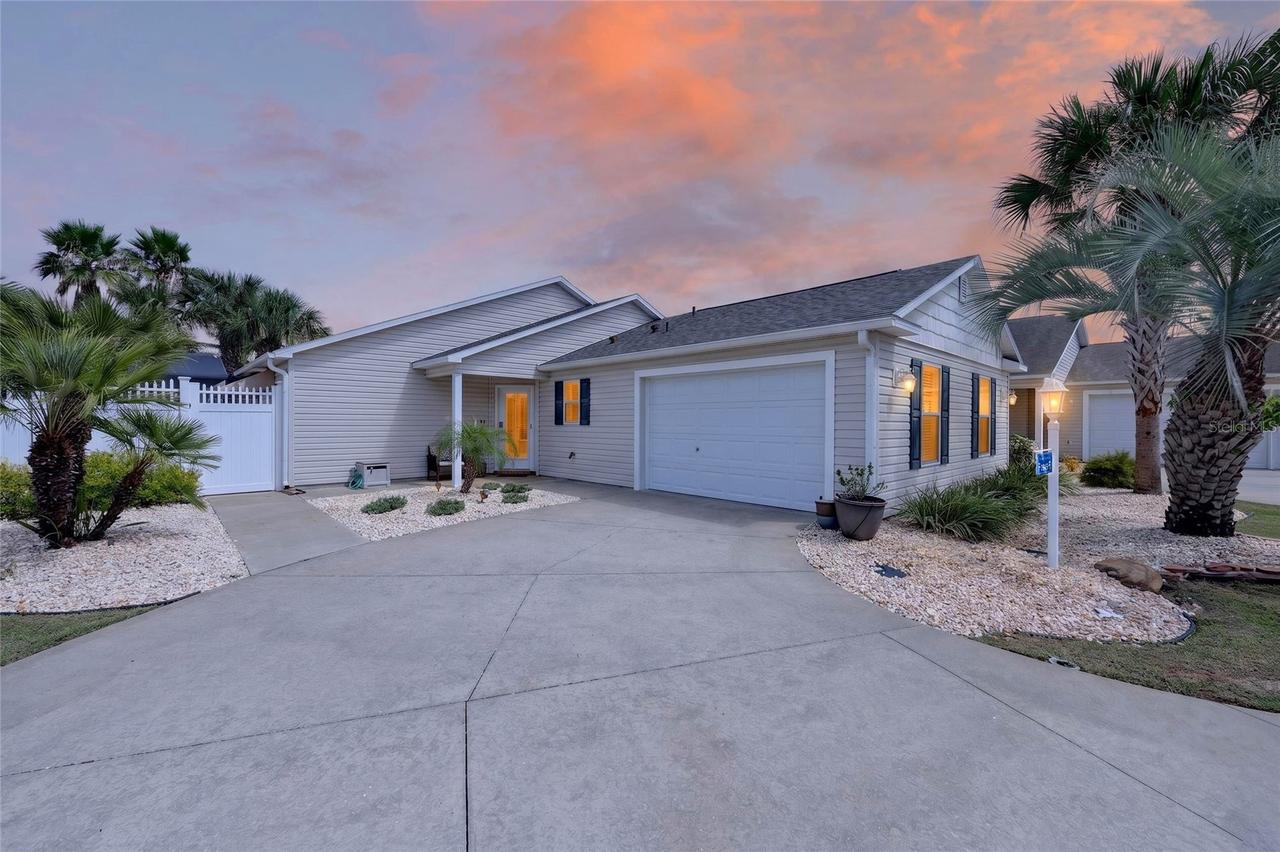 1945 Fiddlewood Pl., The Villages, FL 32162