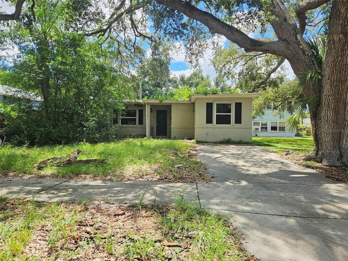 4042 Dartmouth Ave., St Petersburg, FL 33713