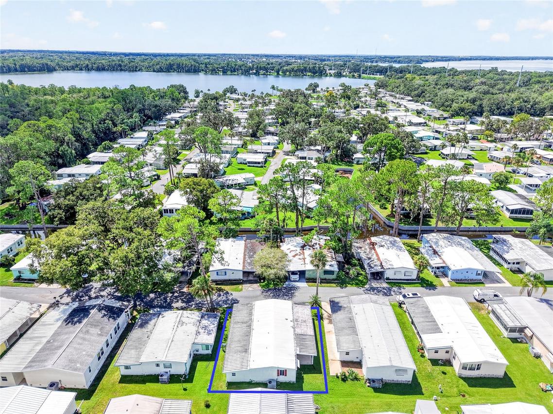 210 Palm Meadows Dr, Eustis, FL 32726