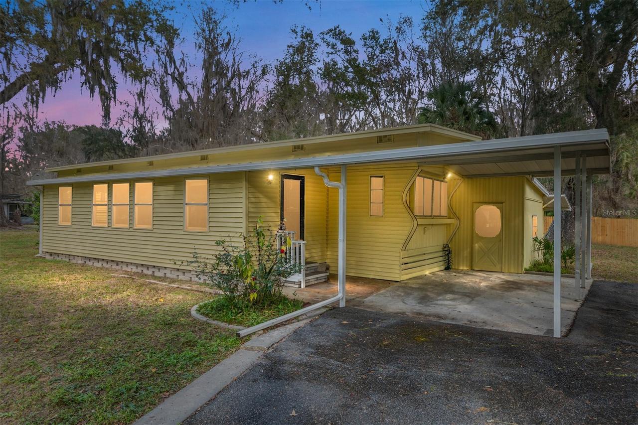 3809 Cr 405n, Lake Panasoffkee, FL 33538