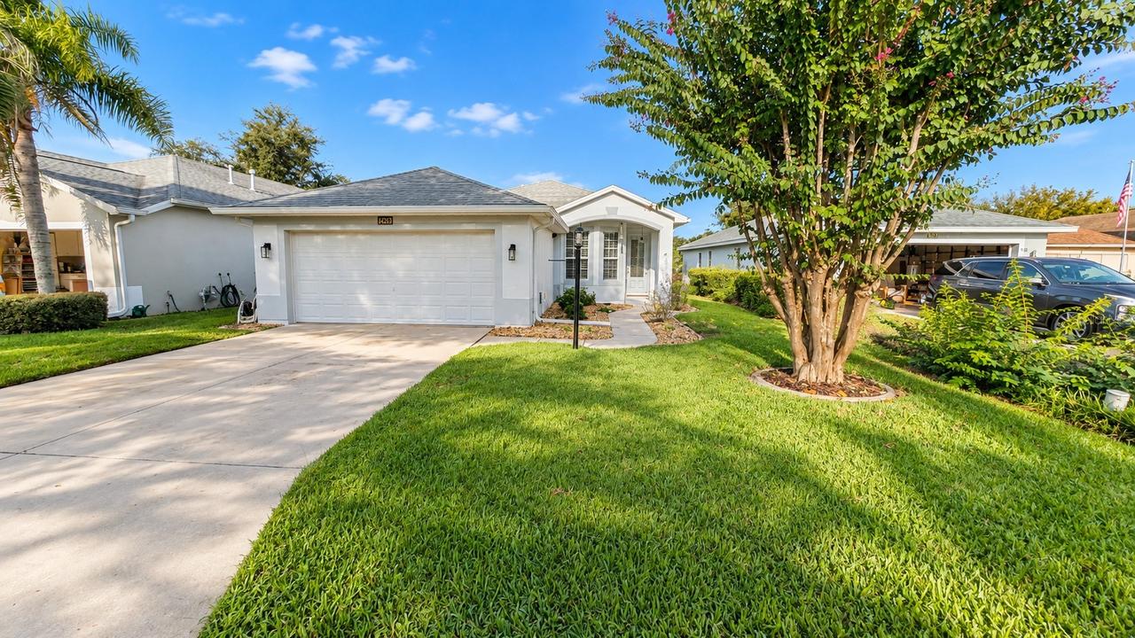4925 Portsmouth St., Tavares, FL 32778