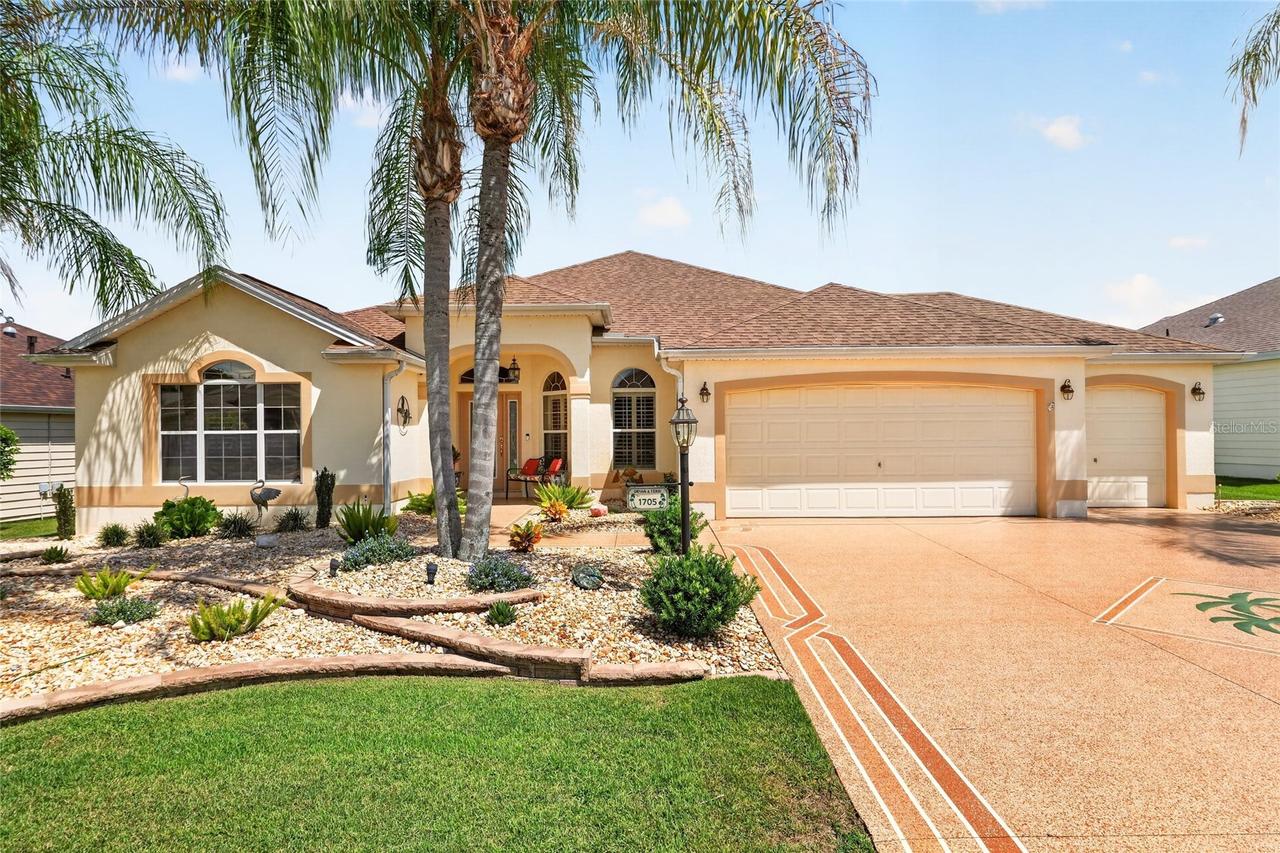 1705 Mount Croghan Tr., The Villages, FL 32162