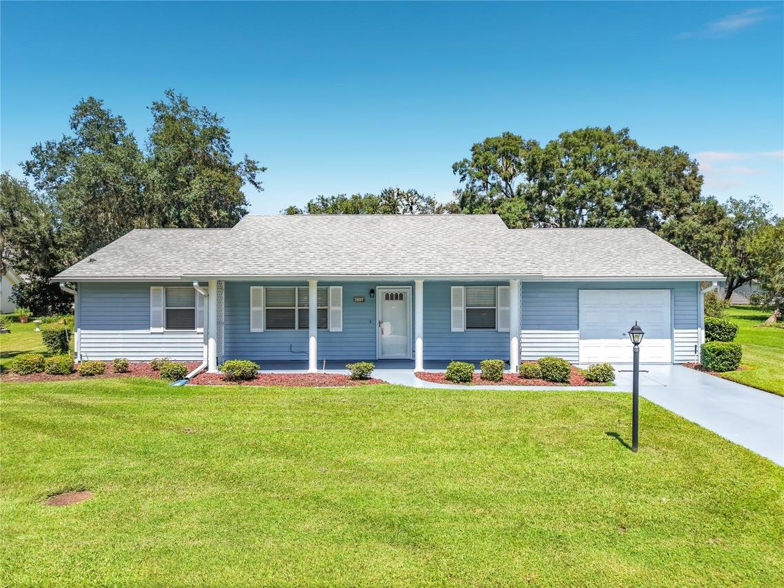5622 Rosewall Cir., Leesburg, FL 34748