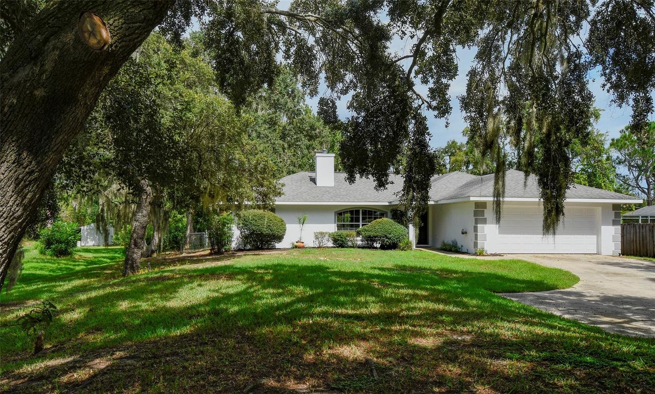 12525 Pine Glen Dr., Leesburg, FL 34788