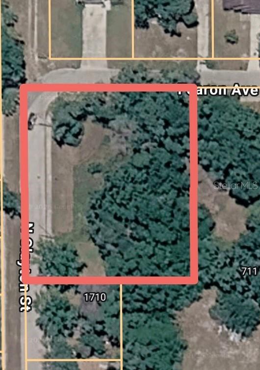 N Clayton St., Mount Dora, FL 32757