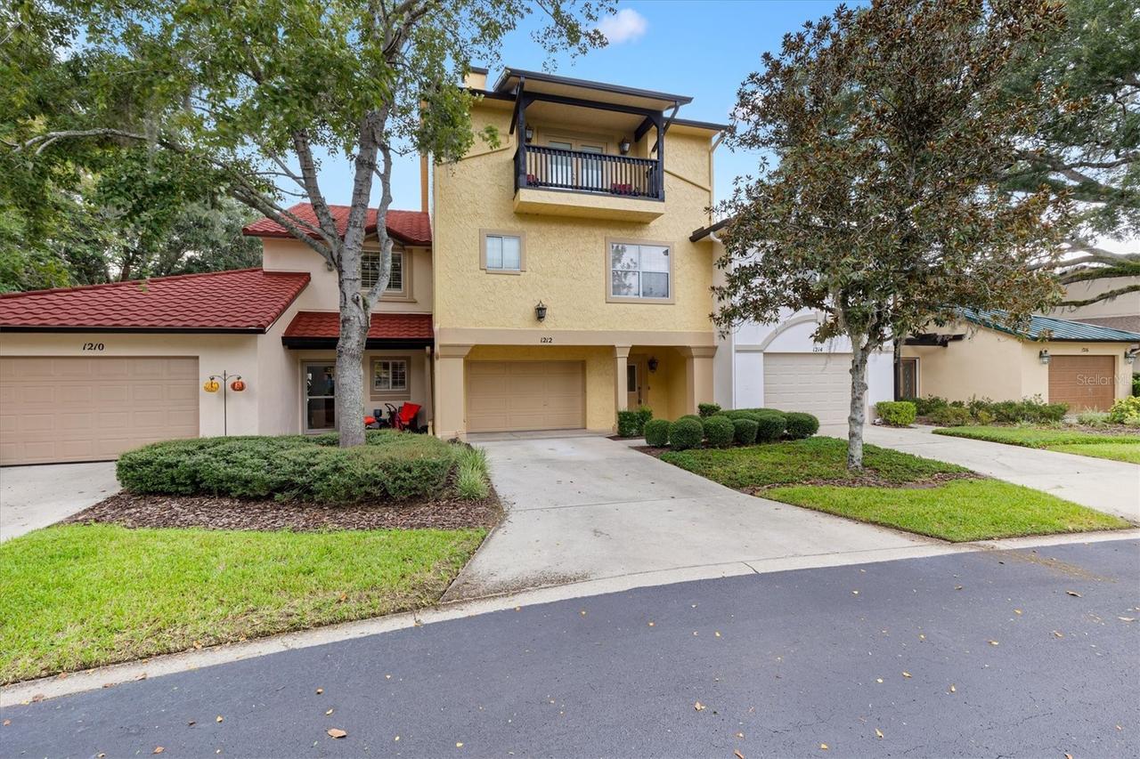 1212 Avenida De Las Casas, The Villages, FL 32159