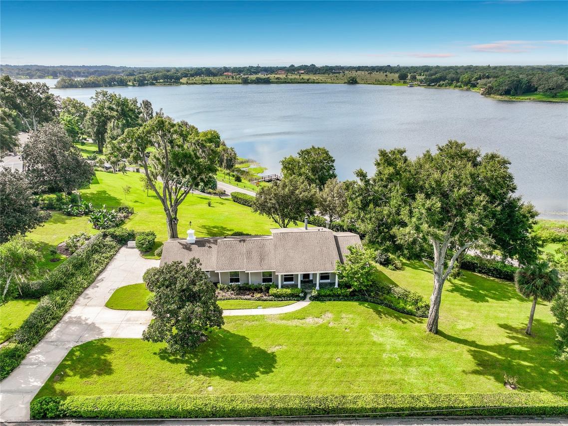 1800 Country Club Dr., Eustis, FL 32726