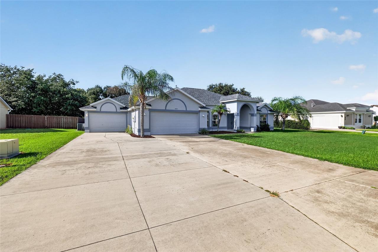 36731 Tropical Wind Ln., Grand Island, FL 32735