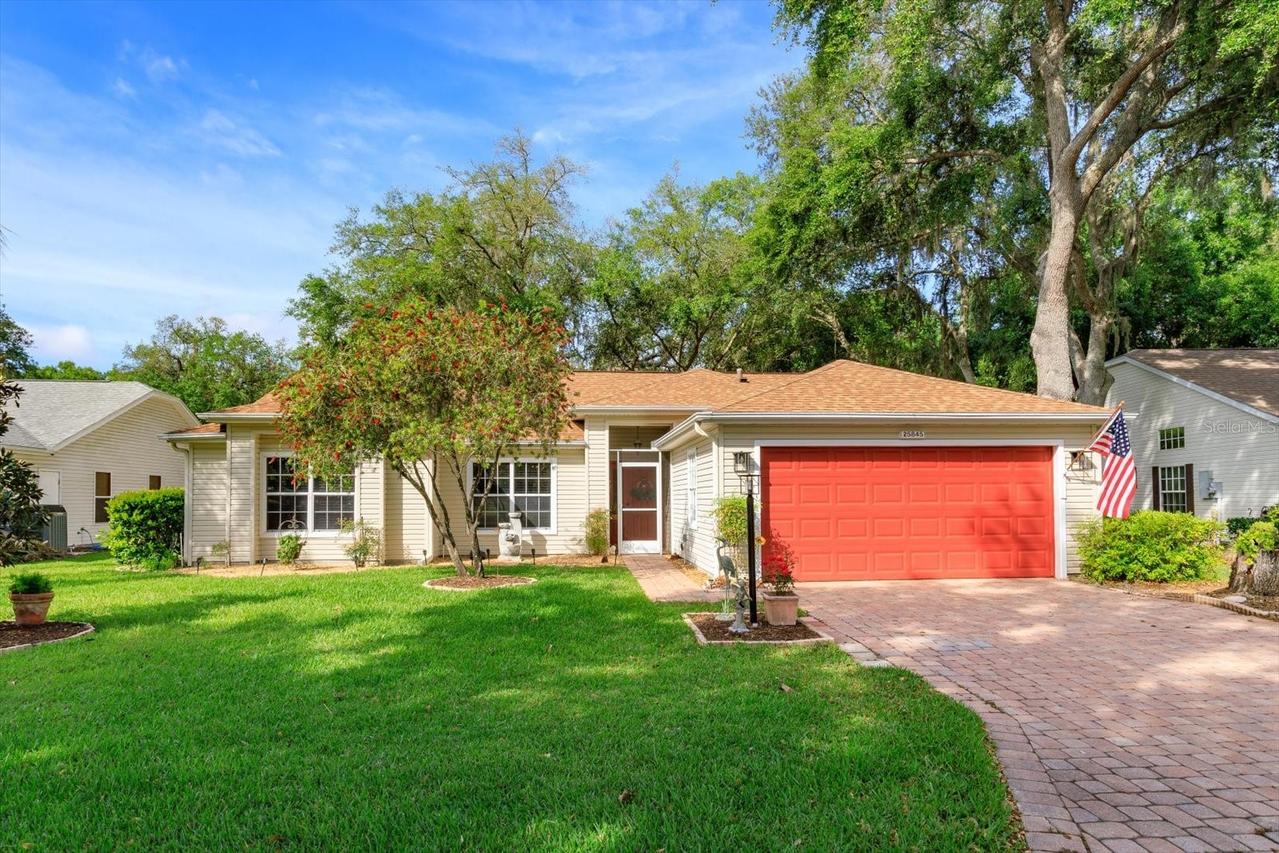 25845 Glen Eagle Dr, Leesburg, FL 34748