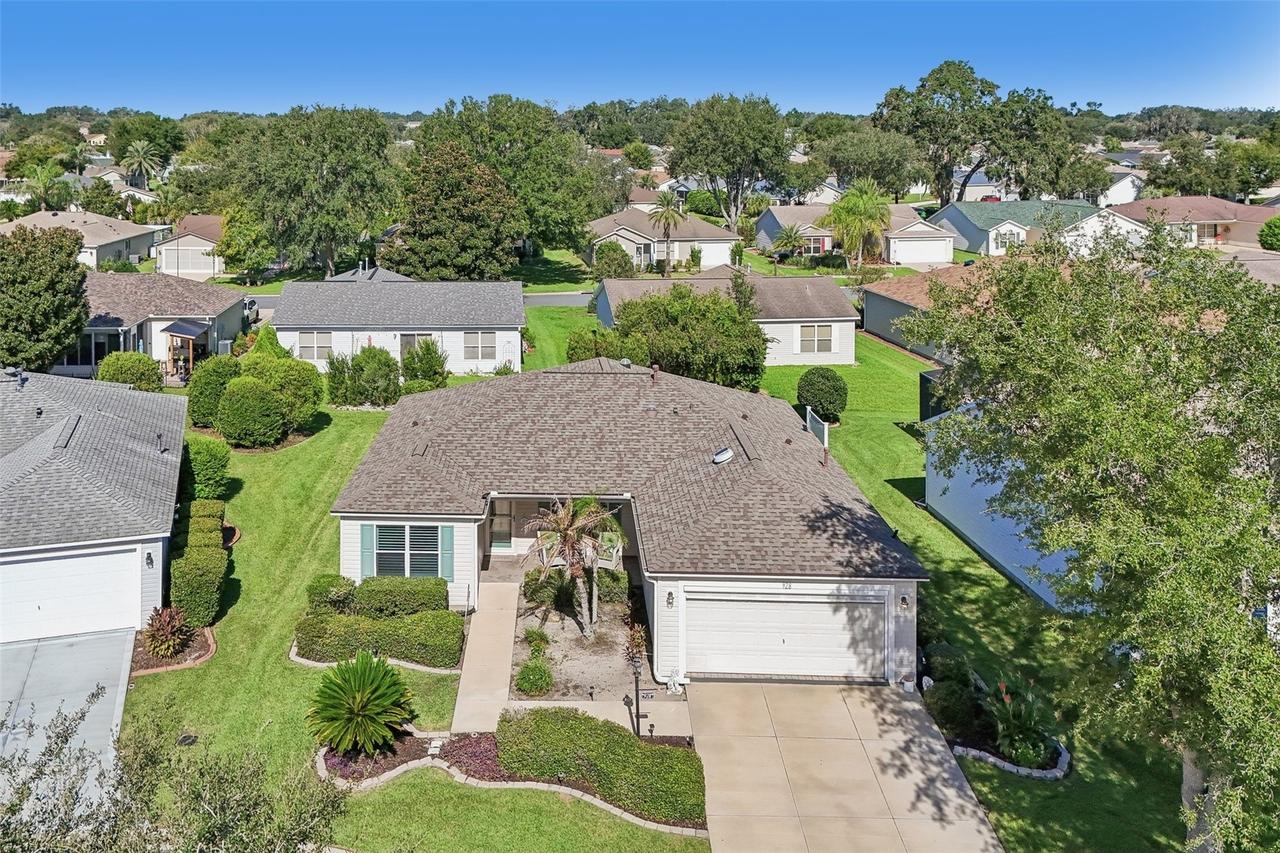 928 Eastmont Ct., The Villages, FL 32162