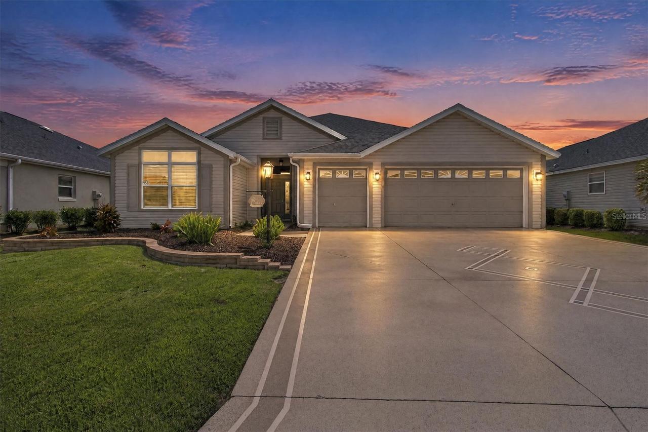 958 Long Leaf Ln., The Villages, FL 32163