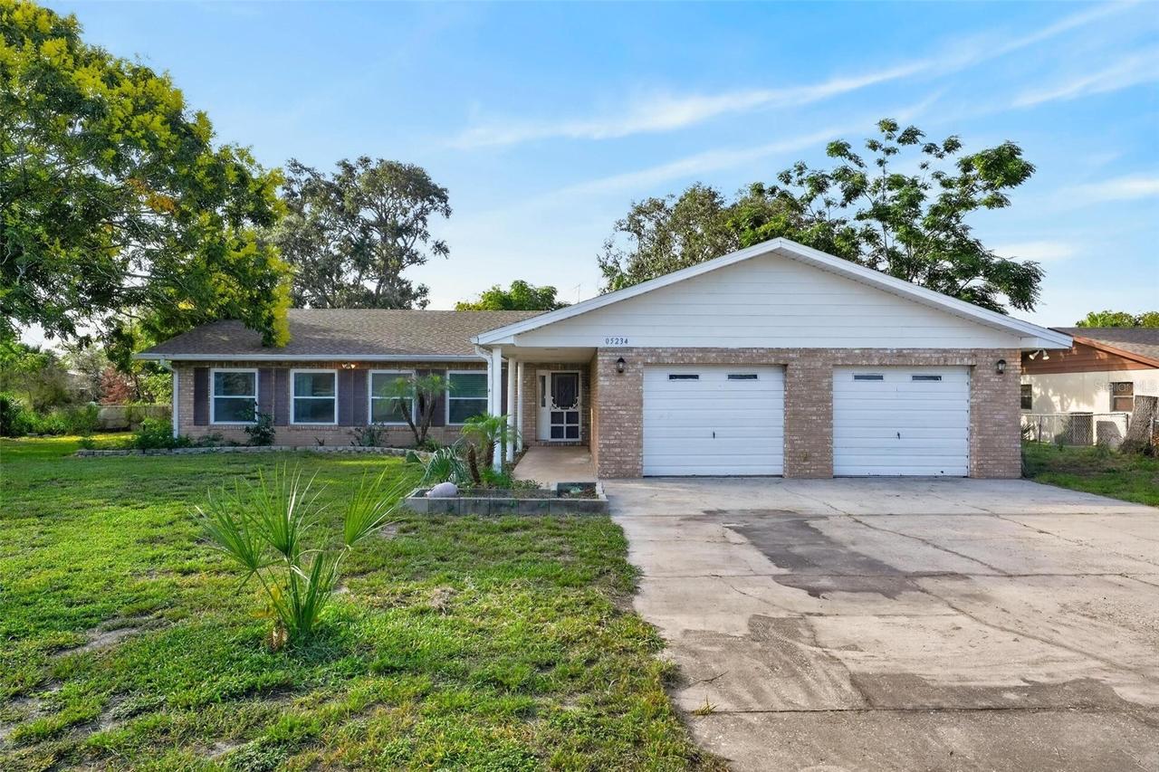 5234 Fredrick Rd., Fruitland Park, FL 34731