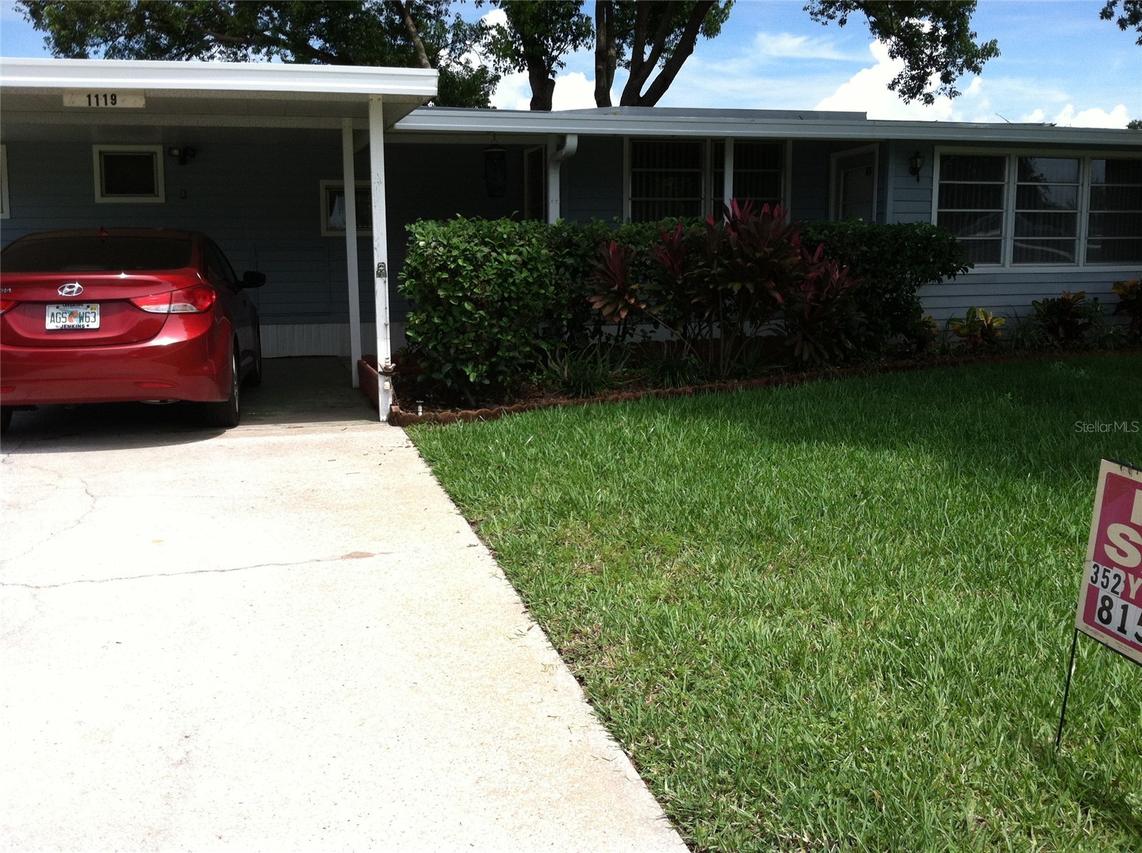 W Hibiscus Ct., Tavares, FL 32778