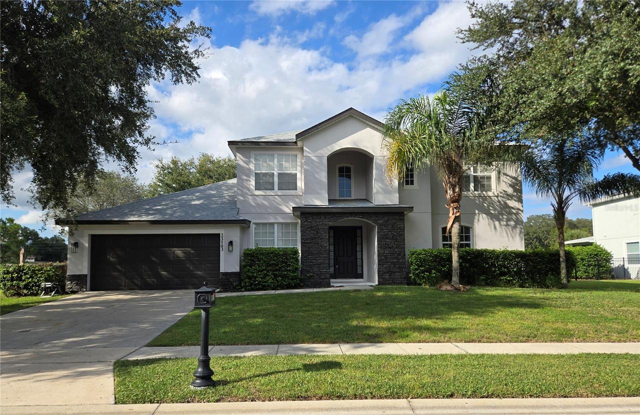 23503 Valderama Ln., Sorrento, FL 32776
