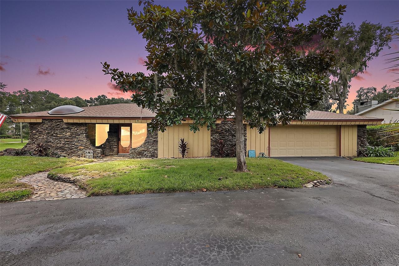2314 Hillside Dr., Mount Dora, FL 32757