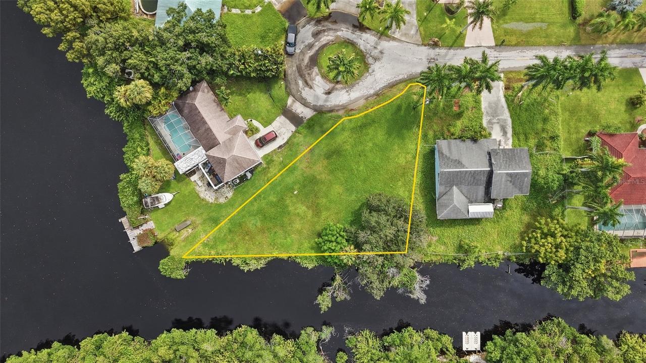261 Alameda Ave., Fort Myers, FL 33905
