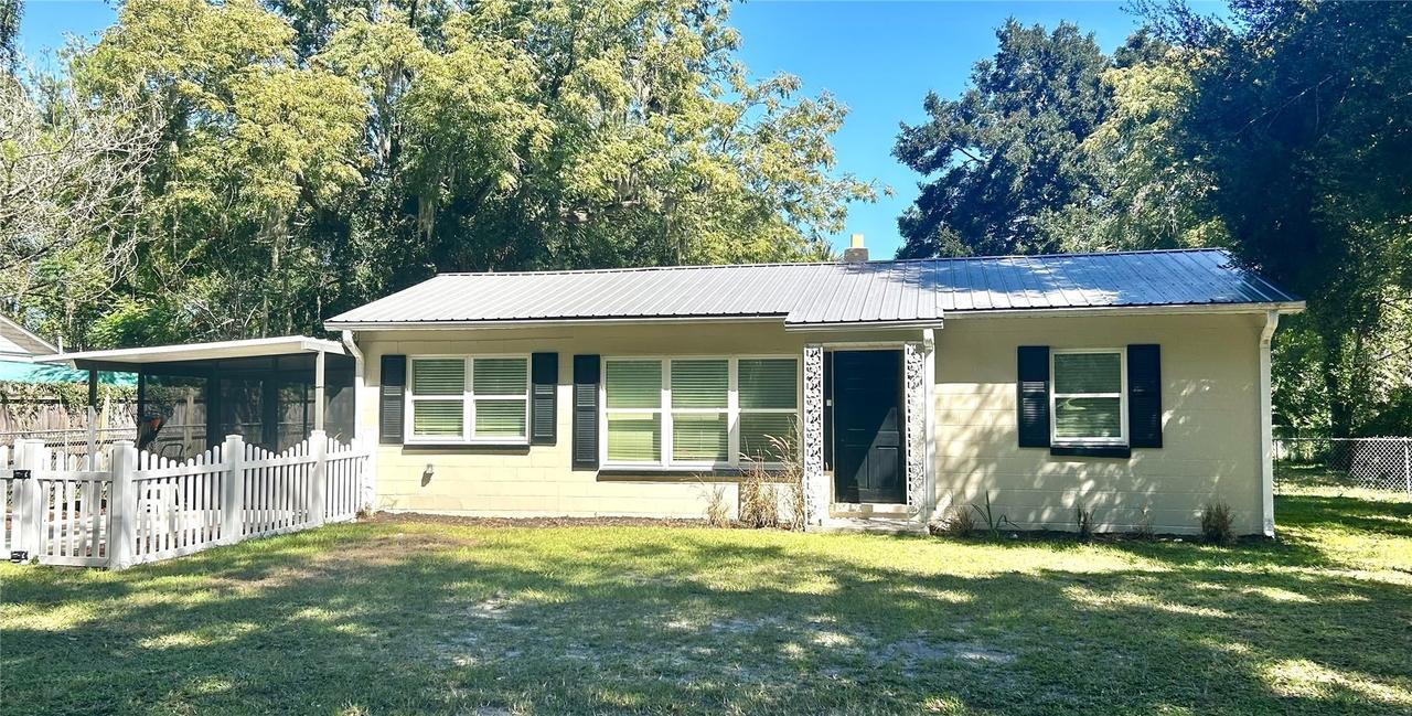 706 Mulberry St., Fruitland Park, FL 34731
