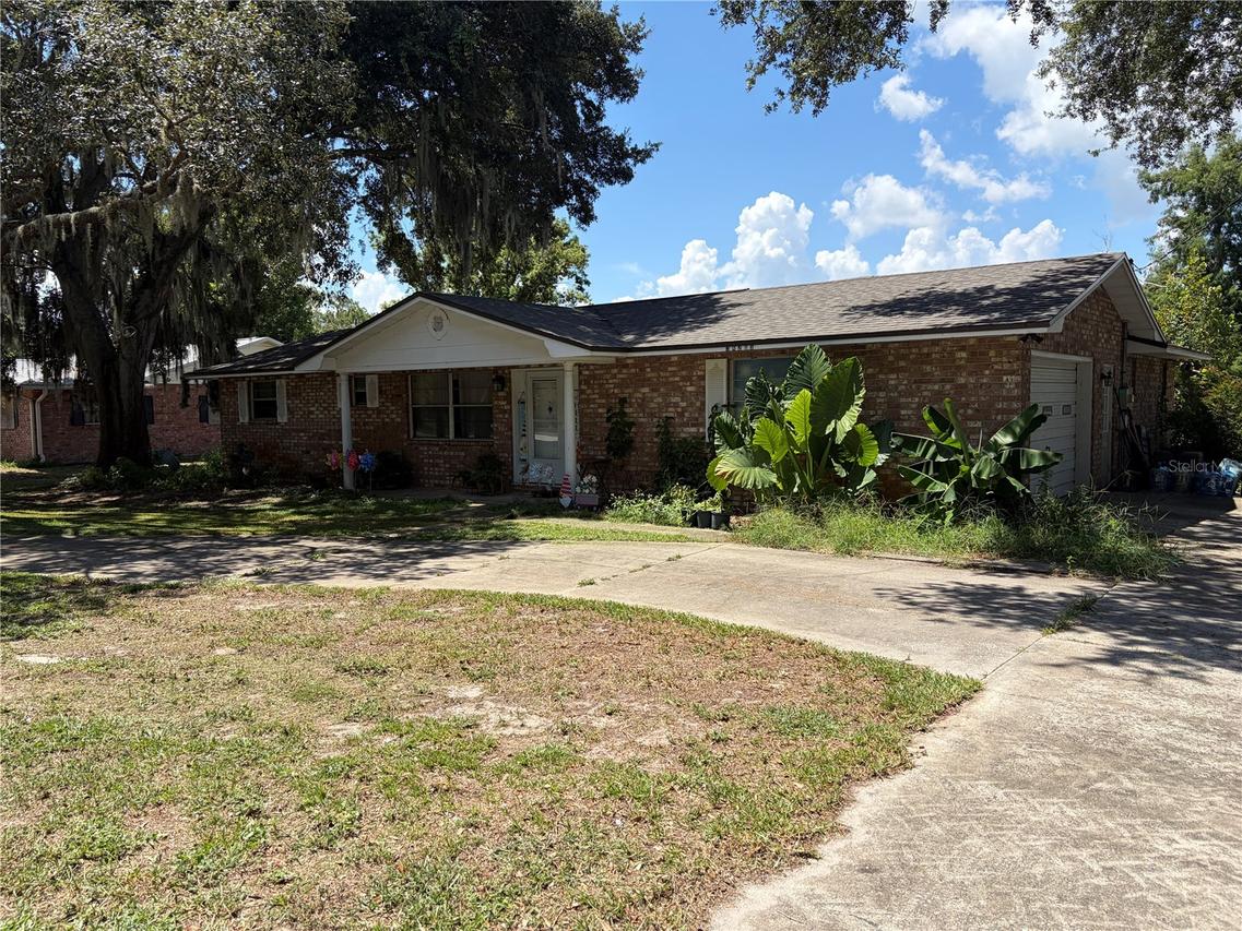 34205 Radio Rd., Leesburg, FL 34788